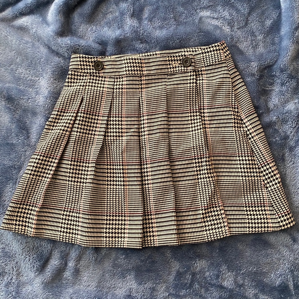 houndstooth patterned skirt
